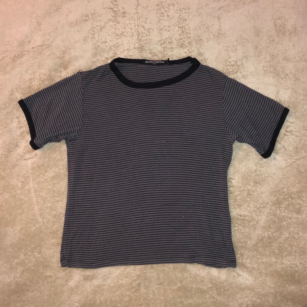 RARE Brandy Melville Stripped T-Shirt 🌒